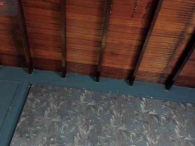 MiaKay webcam