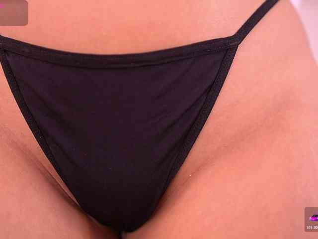 MiaKay webcam