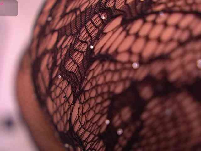 MiaKay webcam