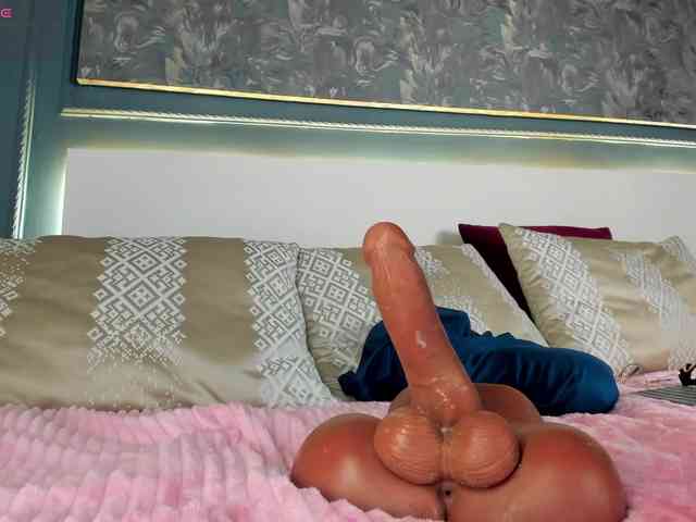 MiaKay webcam