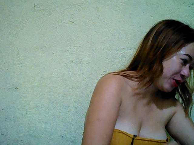 Beatrice888amber, 29 y/o - Live Cam on BongaCams