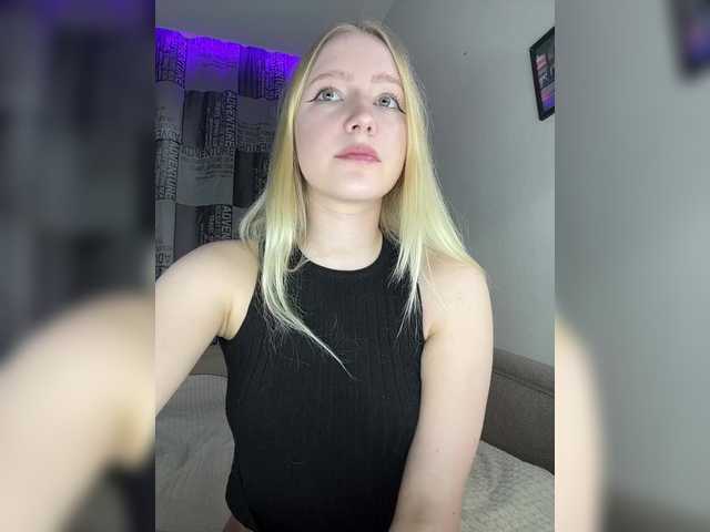 BLONDINO4KA's BongaCams show and profile