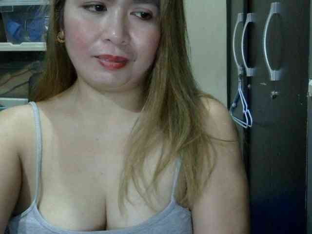 aubrey11 Live Webcam on BongaCams