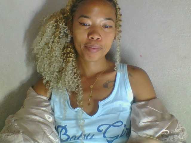 Bayranshsexy live cam on BongaCams