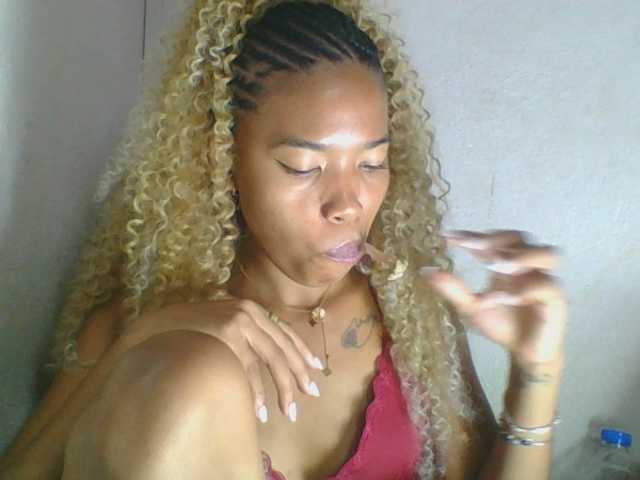 Bayranshsexy live cam on BongaCams