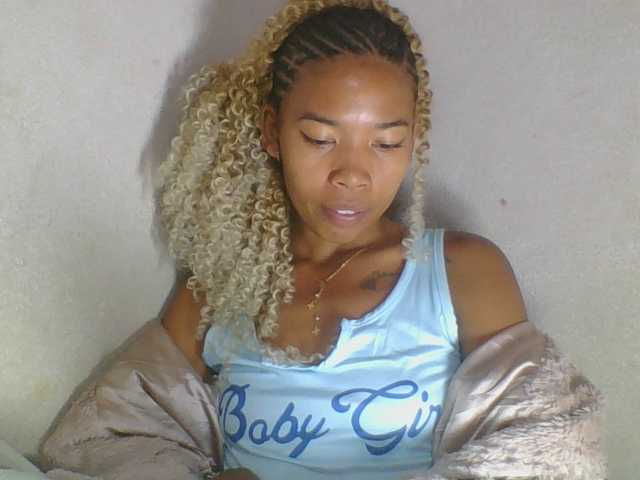 Bayranshsexy live cam on BongaCams