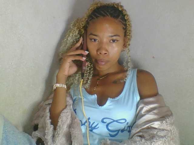 Bayranshsexy live cam on BongaCams