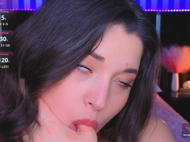 AfinaLin live cam on BongaCams