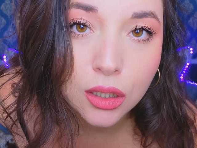 AfinaLin live cam on BongaCams