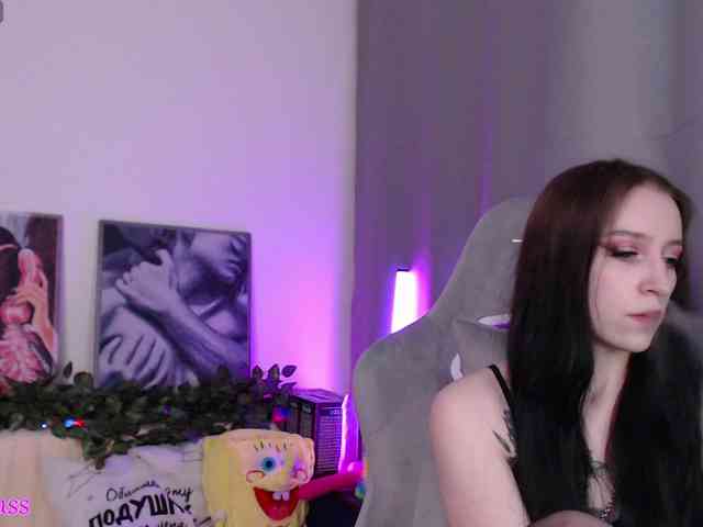 krisskiss21 webcam