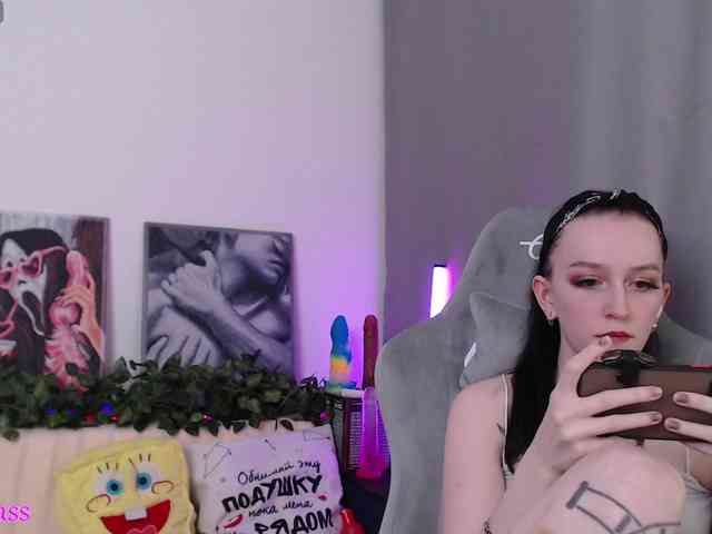 krisskiss21 webcam