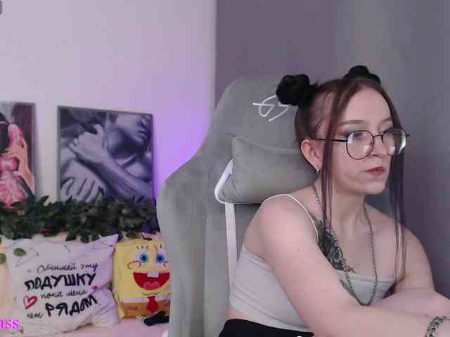 krisskiss21 webcam