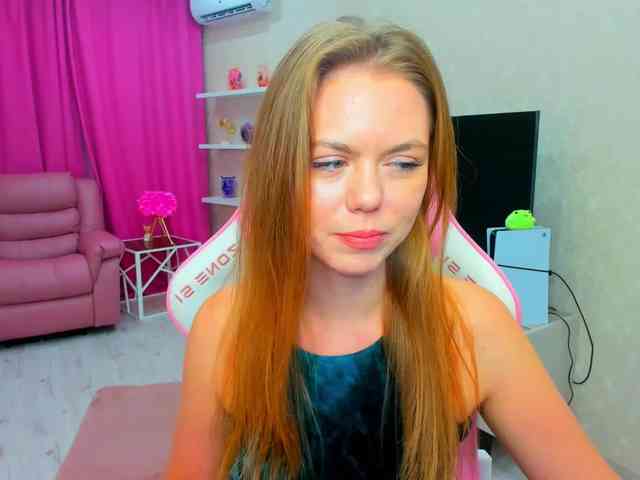 Modella: Strawberrye
