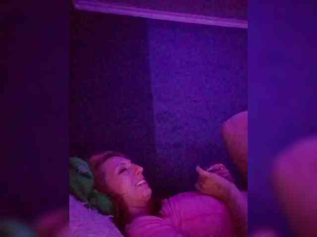 Evangliya Live Webcam on BongaCams