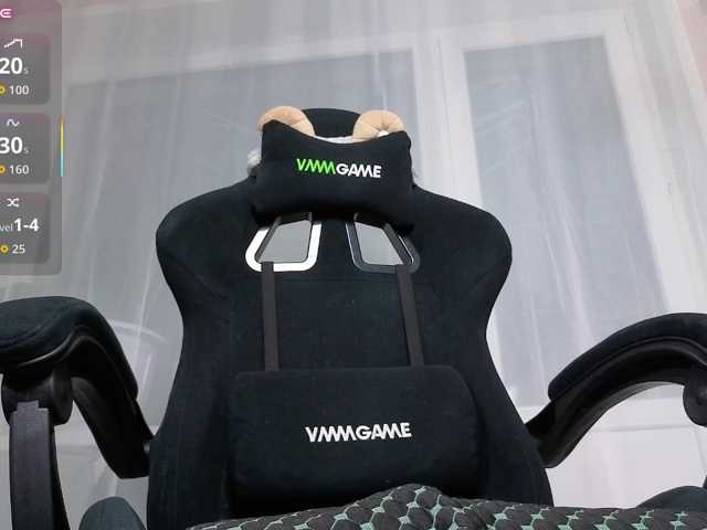 linadevine live cam on BongaCams