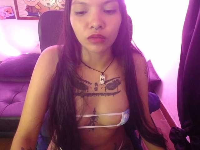 Eva23-07 Live Cam on BongaCams