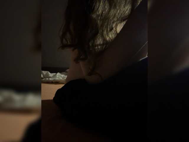 kisssssesmee live cam on BongaCams