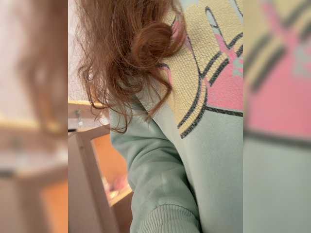 kisssssesmee live cam on BongaCams