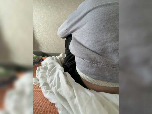 kisssssesmee live cam on BongaCams