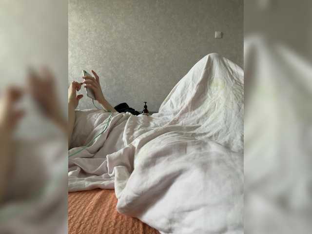 kisssssesmee live cam on BongaCams
