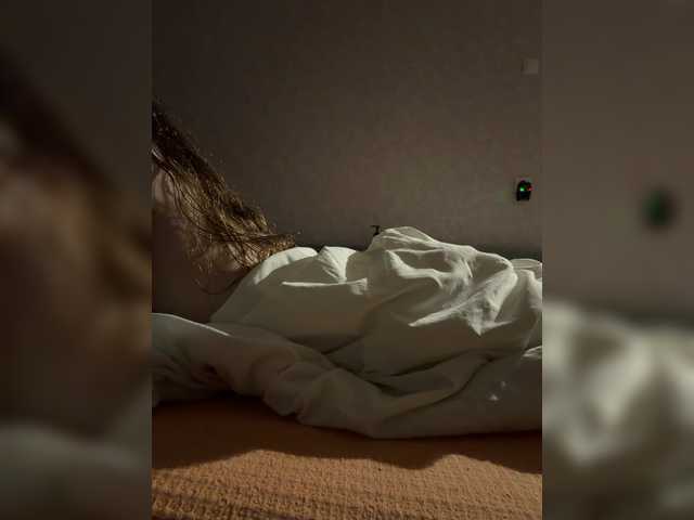 kisssssesmee live cam on BongaCams