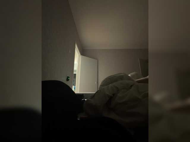 kisssssesmee live cam on BongaCams