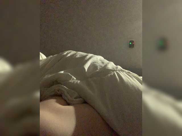 kisssssesmee live cam on BongaCams