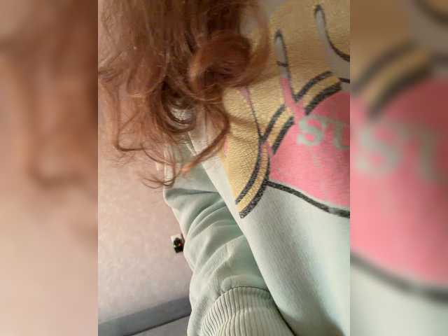 kisssssesmee live cam on BongaCams