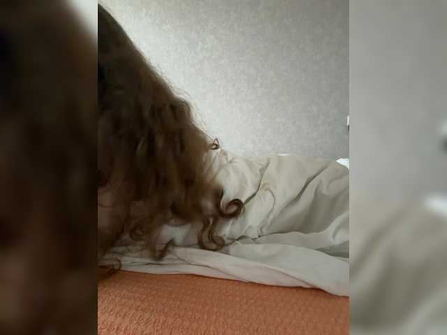 kisssssesmee live cam on BongaCams