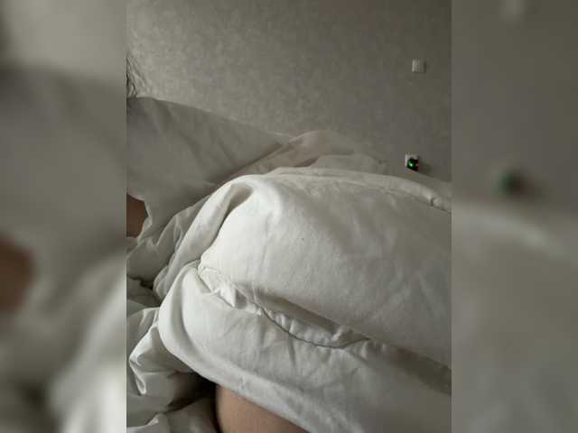 kisssssesmee live cam on BongaCams