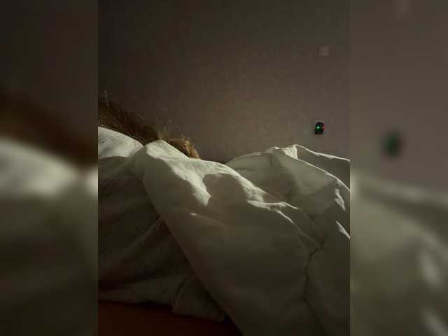 kisssssesmee live cam on BongaCams
