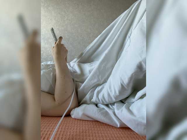 kisssssesmee live cam on BongaCams