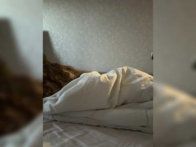 kisssssesmee live cam on BongaCams