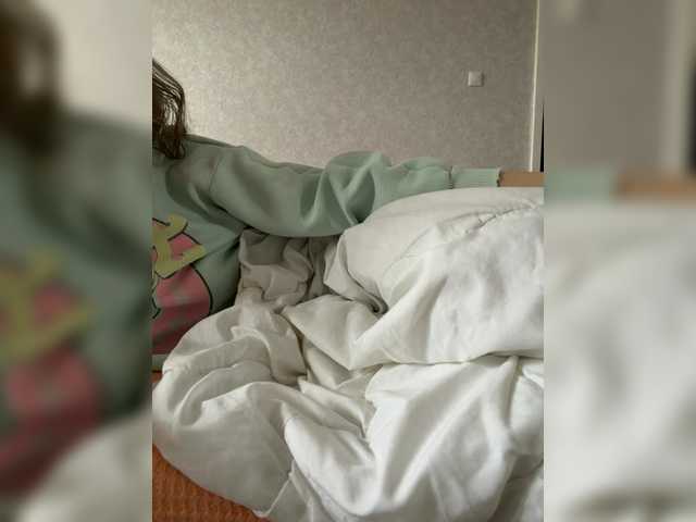 kisssssesmee live cam on BongaCams