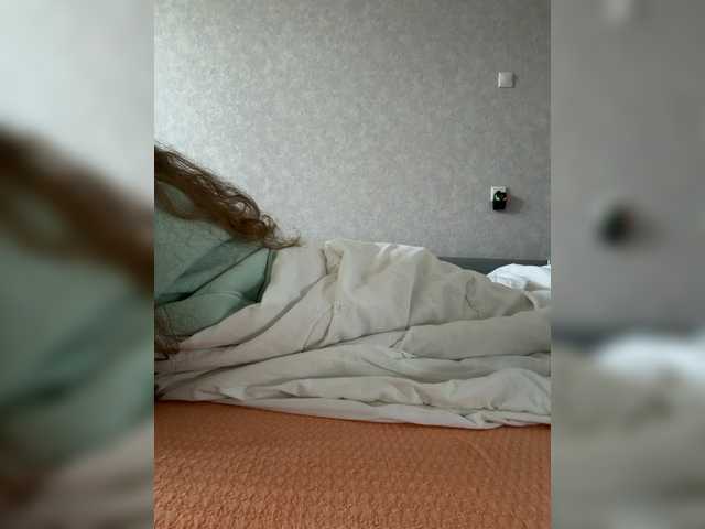 kisssssesmee live cam on BongaCams
