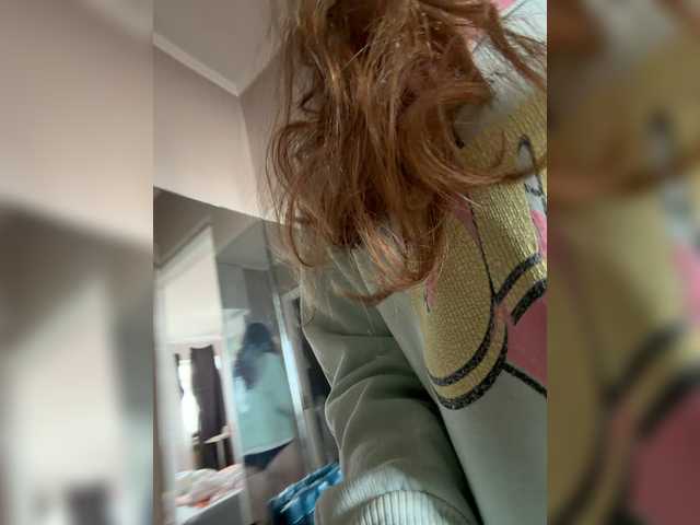 kisssssesmee live cam on BongaCams