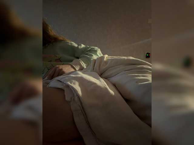 kisssssesmee live cam on BongaCams