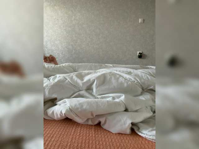 kisssssesmee live cam on BongaCams