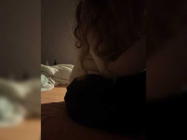kisssssesmee live cam on BongaCams