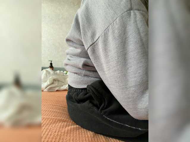 kisssssesmee live cam on BongaCams