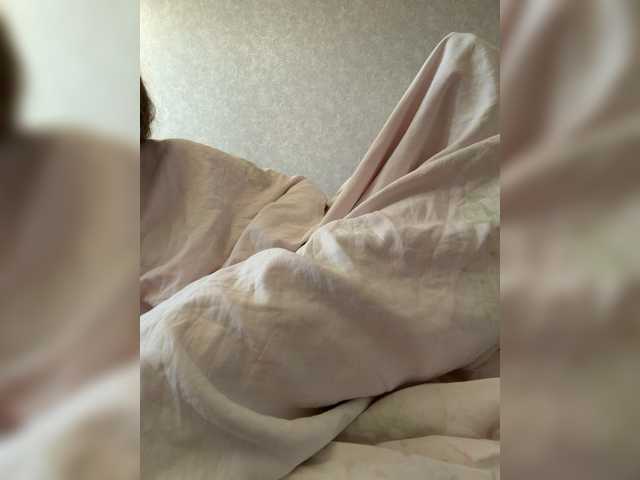 kisssssesmee live cam on BongaCams
