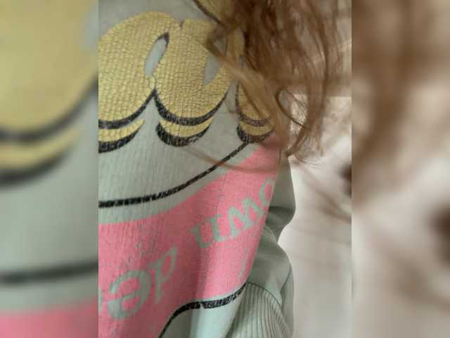 kisssssesmee live cam on BongaCams