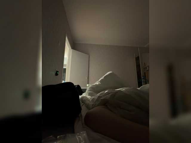 kisssssesmee live cam on BongaCams