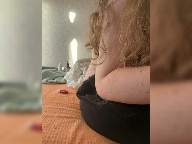 kisssssesmee live cam on BongaCams