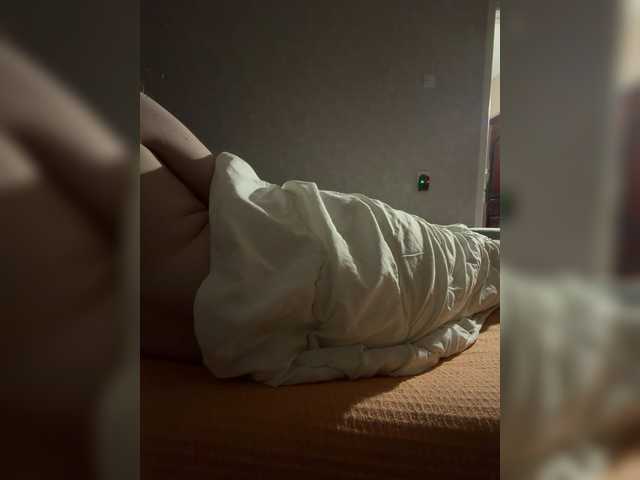 kisssssesmee live cam on BongaCams