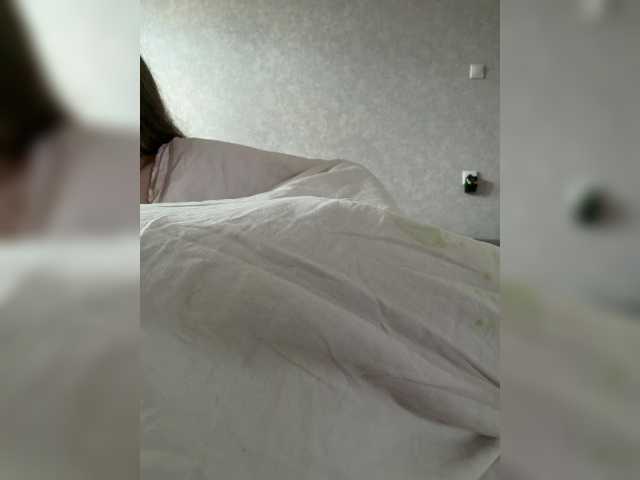 kisssssesmee live cam on BongaCams