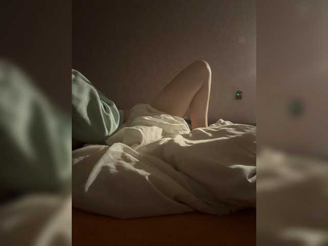 kisssssesmee live cam on BongaCams