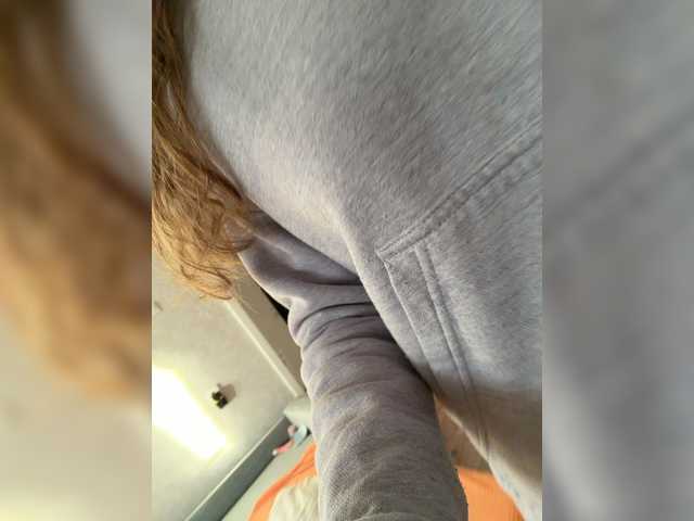 kisssssesmee live cam on BongaCams