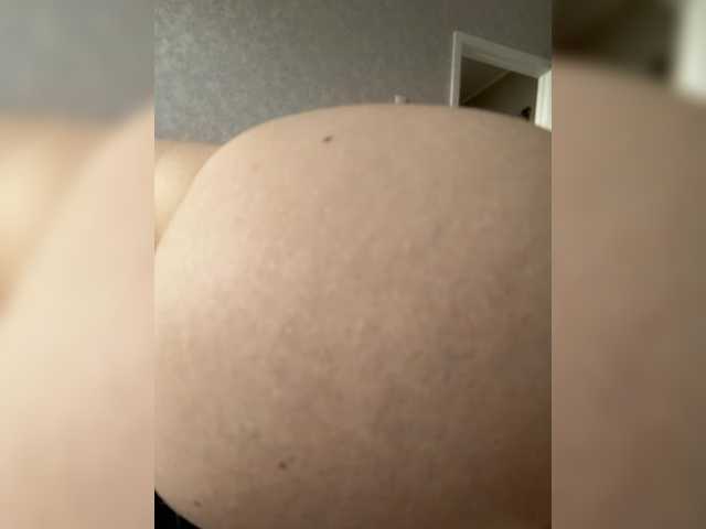 kisssssesmee live cam on BongaCams