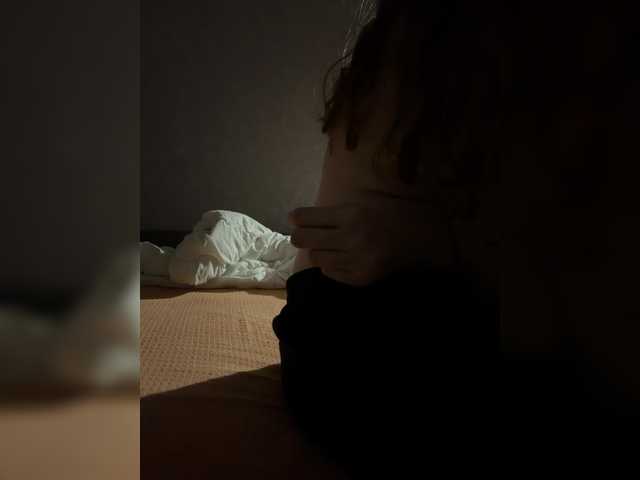 kisssssesmee live cam on BongaCams